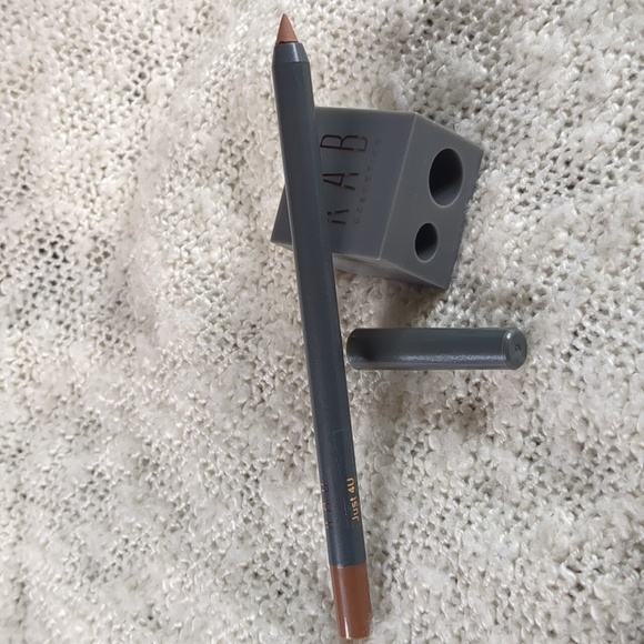 KAB Cosmetics Lip Liner in Just 4 U & Sharpener Duo - Picture 4 of 8